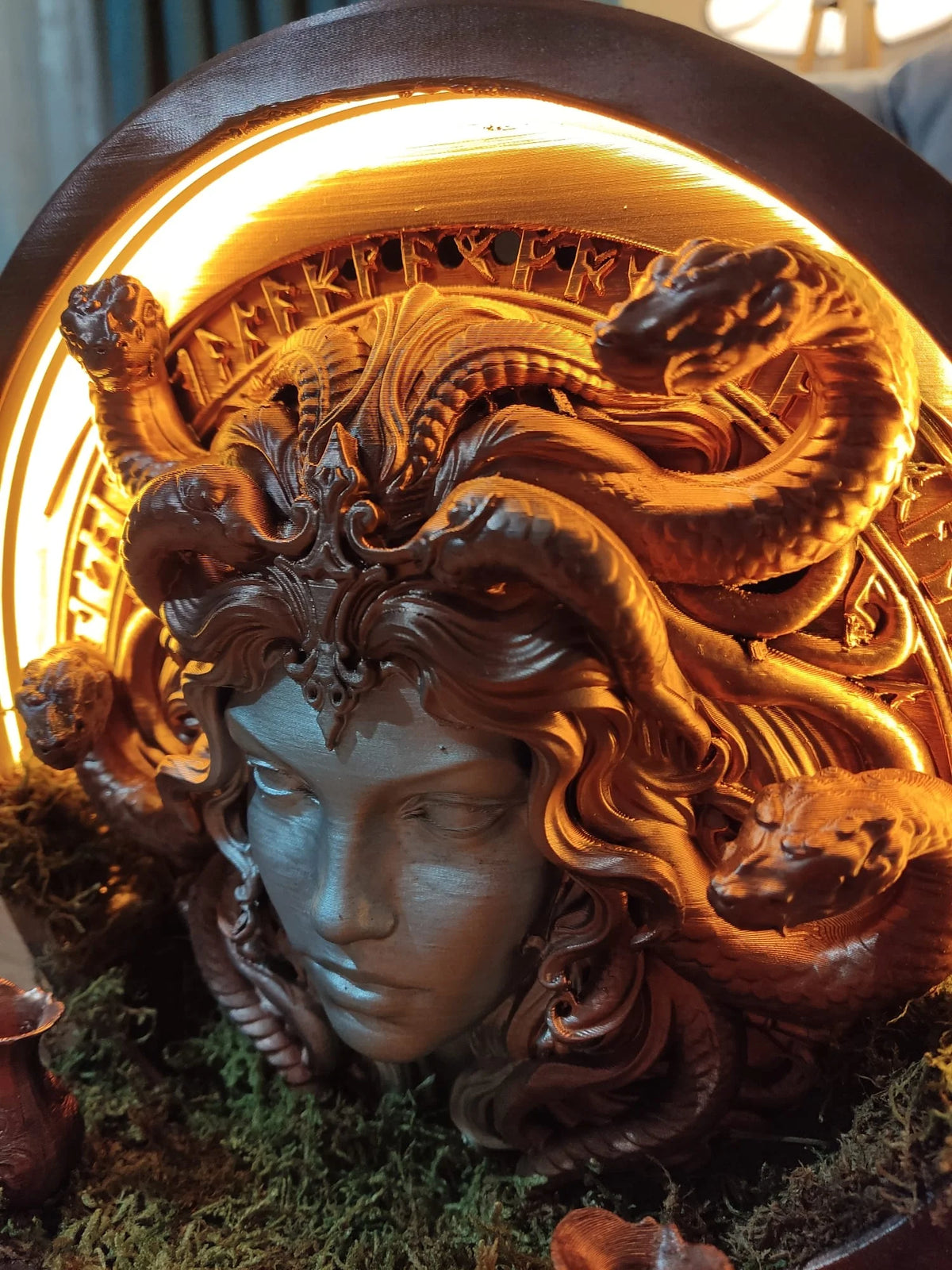 Medusa - Ledli Şelale Tütsülük
